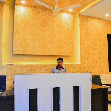 Hotel City Palace Ujjain Zewnętrze zdjęcie
